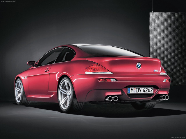 BMW M6 E63 фото