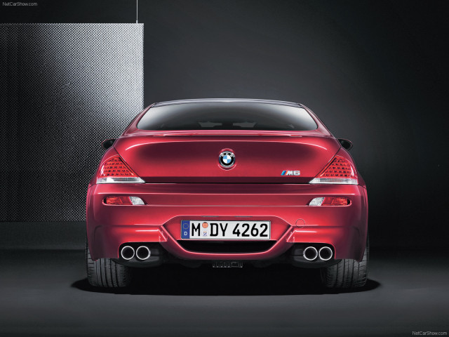 BMW M6 E63 фото