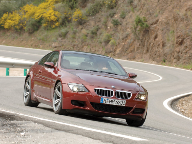 BMW M6 E63 фото