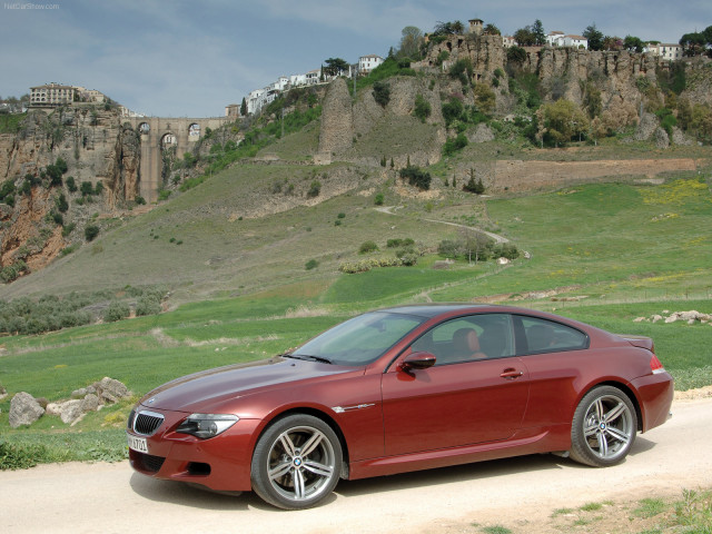 BMW M6 E63 фото