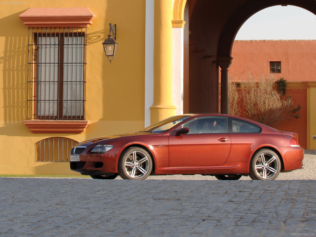 BMW M6 E63 фото