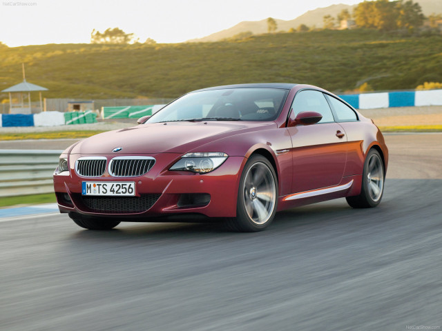 BMW M6 E63 фото