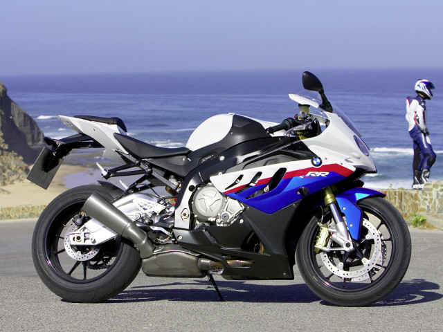 BMW S1000RR фото