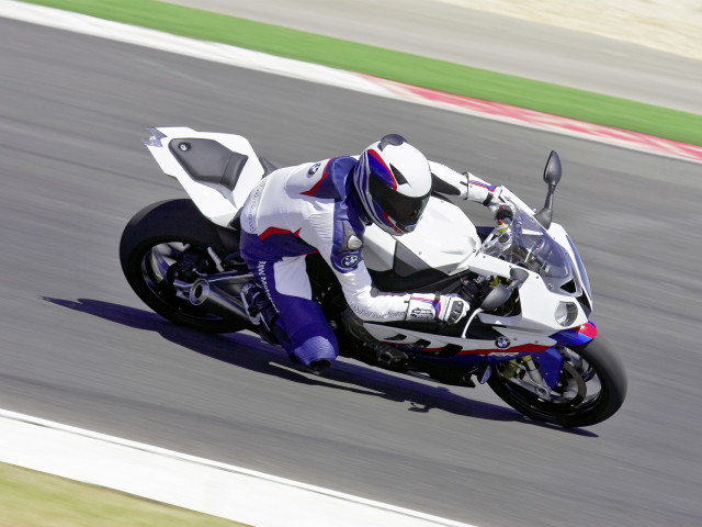 BMW S1000RR фото