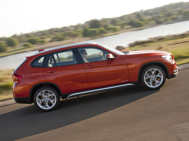 BMW X1 фото