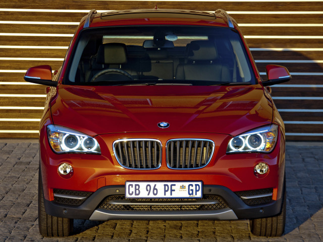 BMW X1 фото