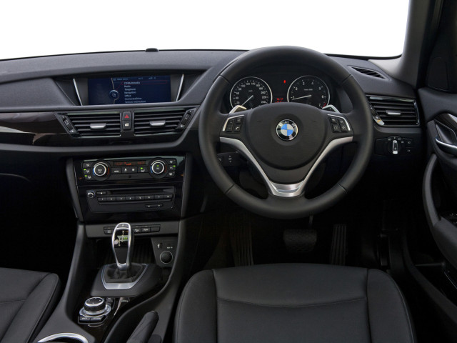 BMW X1 фото