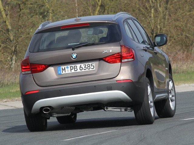 BMW X1 фото