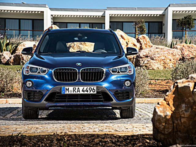 BMW X1 фото