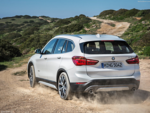 BMW X1 фото