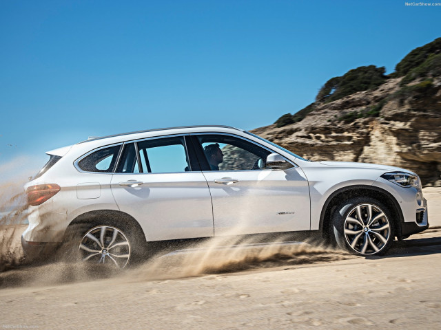 BMW X1 фото