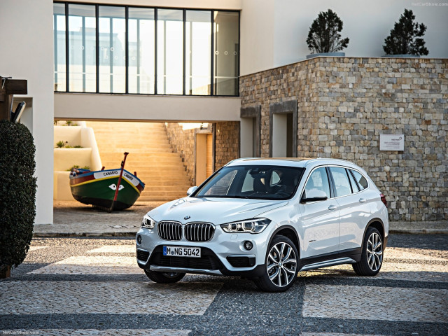 BMW X1 фото