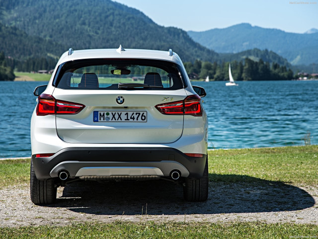 BMW X1 фото