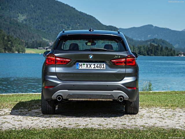 BMW X1 фото