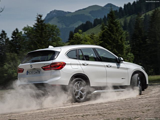 BMW X1 фото