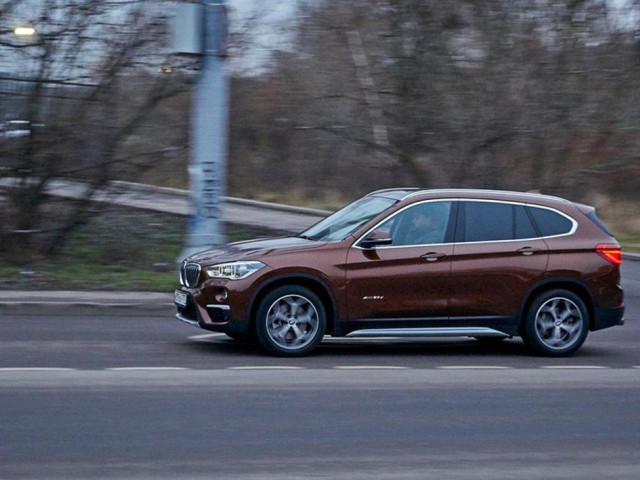 BMW X1 фото