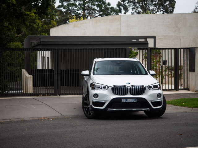 BMW X1 фото