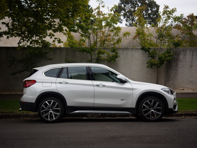 BMW X1 фото