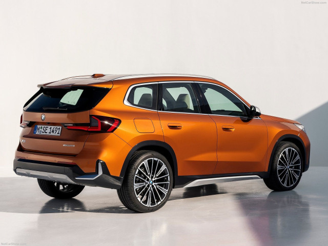 BMW X1 фото