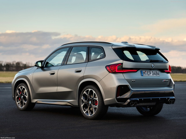 BMW X1 фото