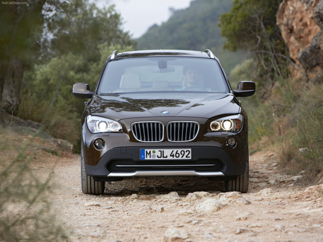 BMW X1 фото