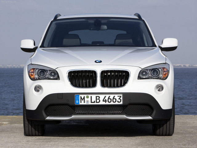 BMW X1 фото