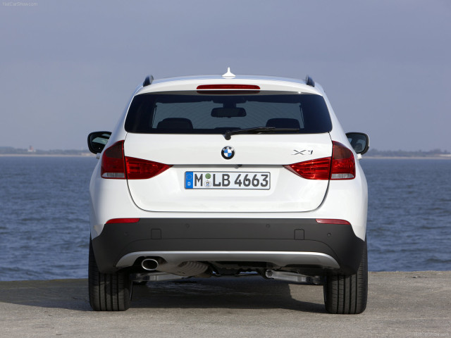 BMW X1 фото