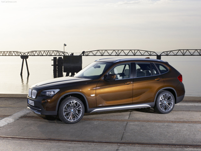 BMW X1 фото