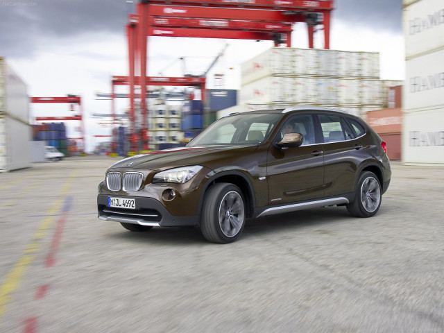 BMW X1 фото