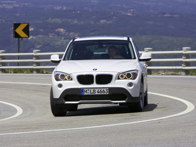 BMW X1 фото