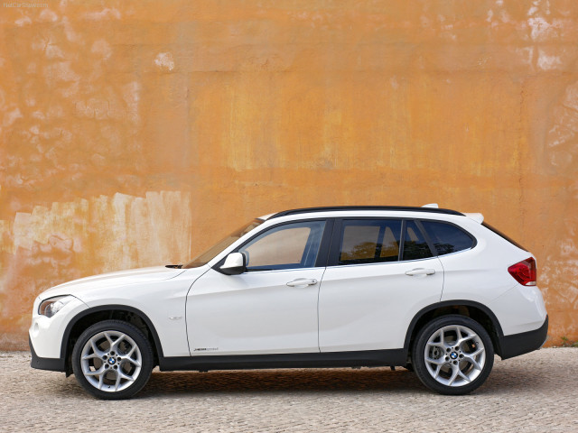 BMW X1 фото