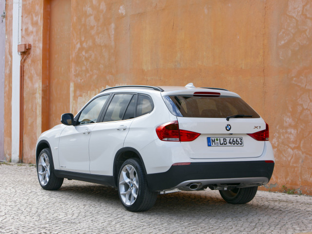 BMW X1 фото