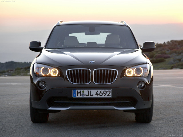 BMW X1 фото