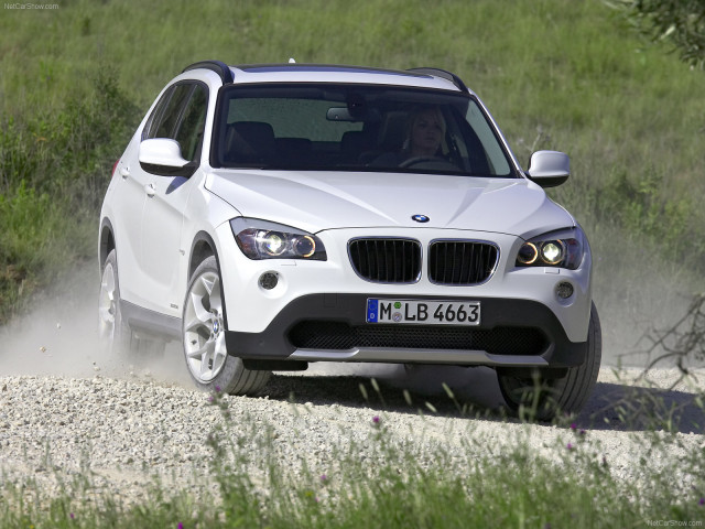 BMW X1 фото