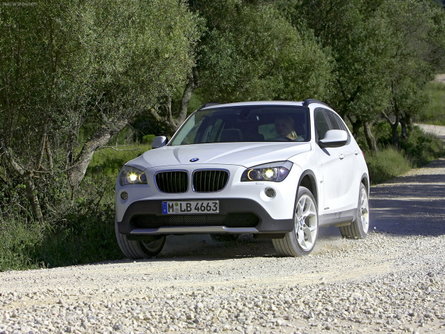 BMW X1 фото