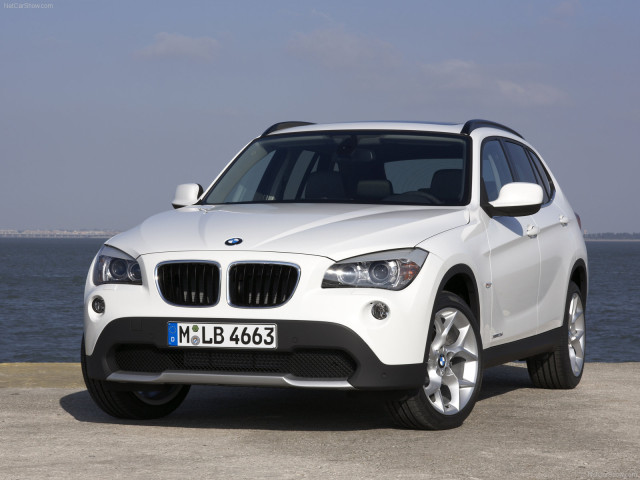 BMW X1 фото