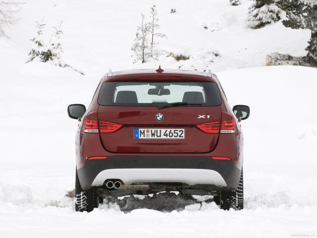 BMW X1 фото