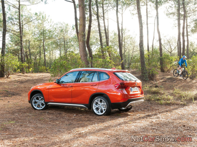 BMW X1 фото