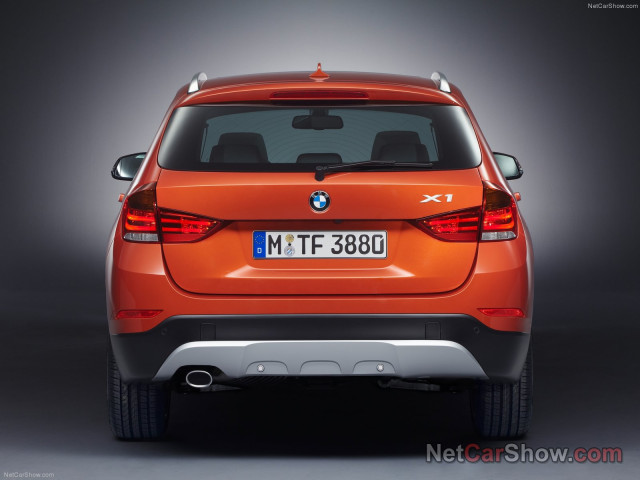 BMW X1 фото