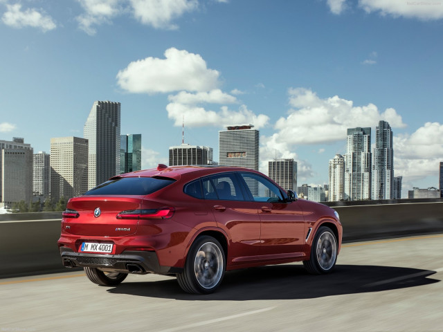 BMW X4 M фото