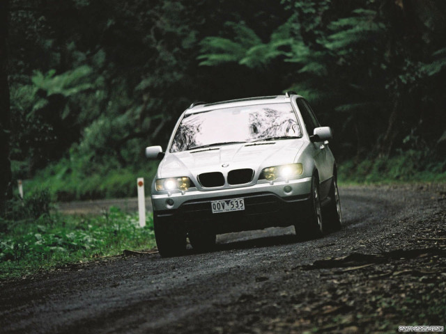 BMW X5 E53 фото