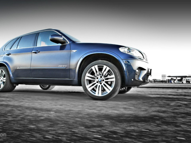 BMW X5 E70 фото