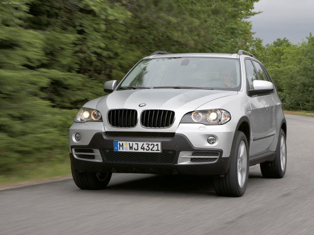 BMW X5 E70 фото