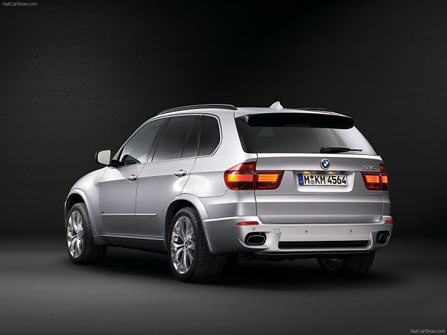 BMW X5 E70 фото