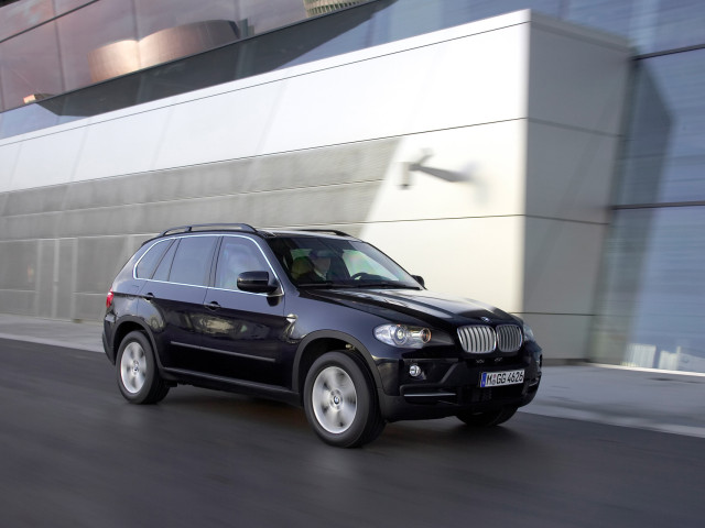 BMW X5 E70 фото