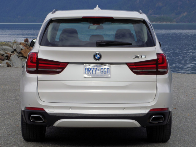 BMW X5 фото