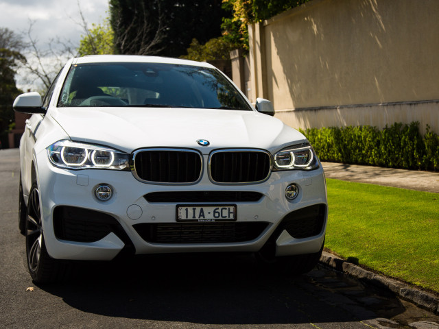 BMW X6 фото