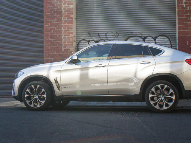 BMW X6 фото