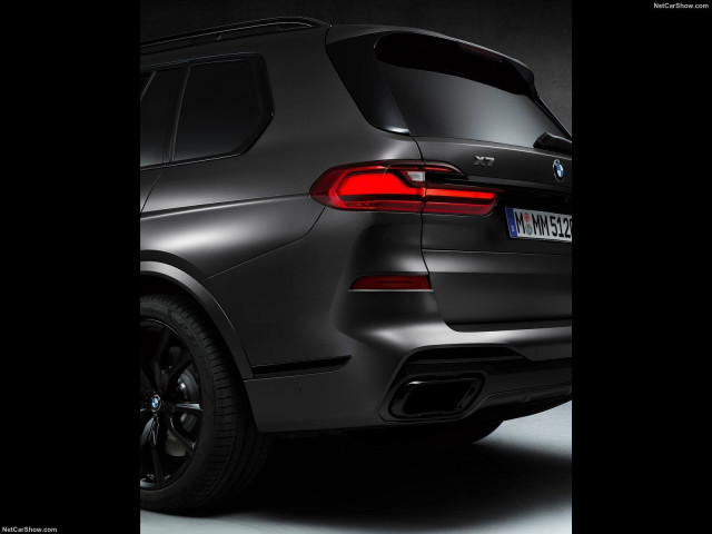 BMW X7 фото