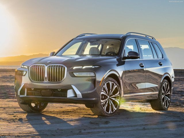 BMW X7 фото